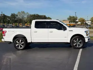 Ford F-150 2017 4x4 XLT 4dr SuperCrew 5.5 ft. CB