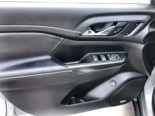 GMC Acadia 2023 4x4 SLT 4p SUV