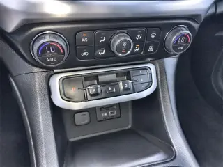 GMC Acadia 2023 4x4 SLT 4p SUV