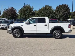 Ford F-150 2006 XLT 4dr SuperCrew 4WD Estilo lateral 5.5 ft. SB