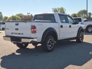 Ford F-150 2006 XLT 4dr SuperCrew 4WD Estilo lateral 5.5 ft. SB