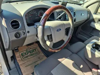Ford F-150 2006 XLT 4dr SuperCrew 4WD Estilo lateral 5.5 ft. SB