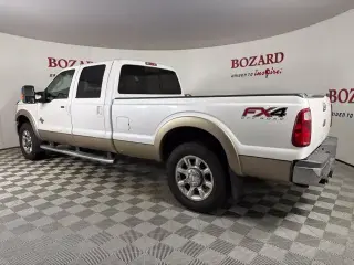 Ford F-250 Super Duty 2012 4x4 Lariat 4dr Crew Cab 6.8 ft. CB Camión de carga