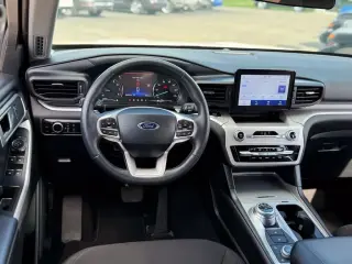 Ford Explorer 2024 AWD XLT 4dr SUV