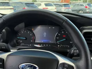 Ford Explorer 2024 AWD XLT 4dr SUV