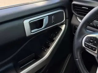 Ford Explorer 2024 AWD XLT 4dr SUV