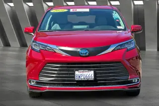 Toyota Sienna 2021 XLE 7-Pasajeros 4p Mini-Van