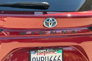 Toyota Sienna 2021 XLE 7-Pasajeros 4p Mini-Van