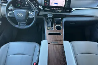 Toyota Sienna 2021 XLE 7-Pasajeros 4p Mini-Van