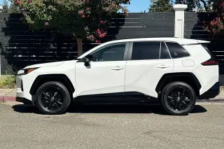 Toyota RAV4 Plug-in Hybrid 2026 AWD SE 4dr SUV
