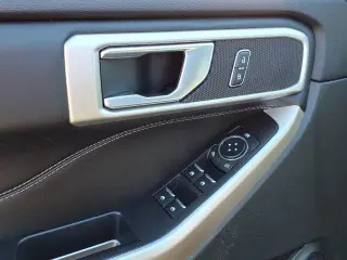 Ford Explorer 2023 4x4 XLT 4p SUV