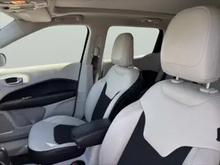 Jeep Compass 2019 Latitude 4dr SUV