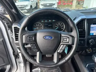 Ford F-150 2018 4x4 XLT 4dr SuperCrew 5.5 ft. SB