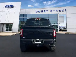 Ford F-150 2022 4x4 Platinum 4p SuperCab 5.5 ft. SB