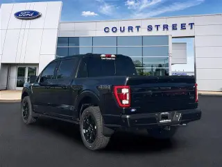 Ford F-150 2022 4x4 Platinum 4p SuperCab 5.5 ft. SB