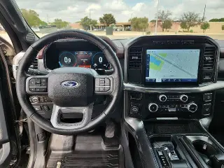Ford F-150 2023 4x4 Lariat 4 puertas SuperCrew carrocería corta 5,5 pies