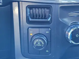 Ford F-150 2023 4x4 XLT 4p SuperCrew 5.5 ft. CB
