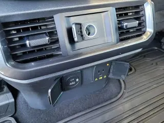 Ford F-150 2023 4x4 XLT 4p SuperCrew 5.5 ft. CB