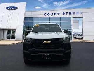 Chevrolet Colorado 2023 4x4 Work Truck Cabina 4 puertas 5 ft. SB