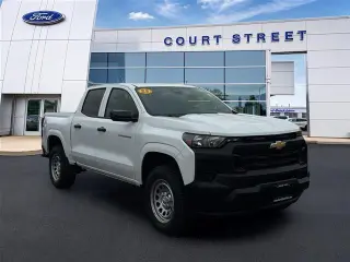 Chevrolet Colorado 2023 4x4 Work Truck Cabina 4 puertas 5 ft. SB