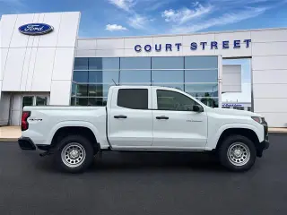 Chevrolet Colorado 2023 4x4 Work Truck Cabina 4 puertas 5 ft. SB