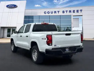Chevrolet Colorado 2023 4x4 Work Truck Cabina 4 puertas 5 ft. SB