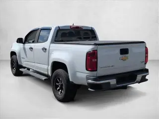 Chevrolet Colorado 2019 4x2 Work Truck 4dr Crew Cab 5 ft. SB