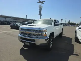 Chevrolet Silverado 2500HD 2019 4x4 LT 4dr Crew Cab SB