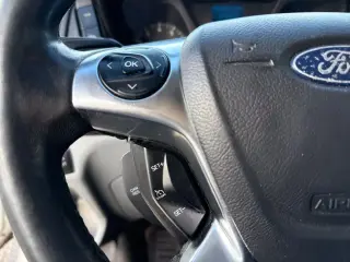 Ford Transit 2017 150 3dr LWB Medium Roof Cargo Van con Puerta Pasaje Lateral Deslizante