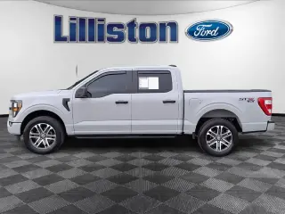 Ford F-150 2023 4x4 XL 4dr SuperCrew 5.5 ft. SB