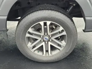 Ford F-150 2022 4x4 XL 4p SuperCrew 5.5 ft. SB
