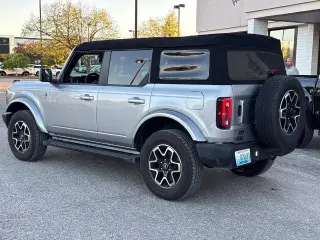 Ford Bronco 2023 4x4 Outer Banks 4p SUV