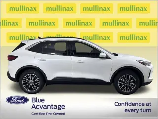 Ford Escape Plug-In Hybrid 2023 Base 4dr SUV