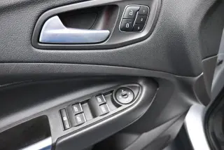 Ford Escape 2017 Titanium 4p SUV