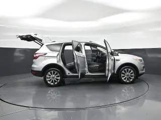 Ford Escape 2017 Titanium 4p SUV