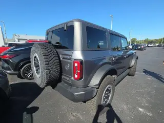 Ford Bronco 2023 4x4 Base Advanced 4dr SUV