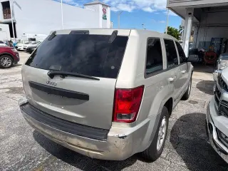 Jeep Grand Cherokee 2007 Laredo 4p SUV