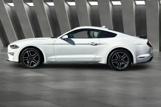 Ford Mustang 2022 EcoBoost 2p Fastback