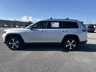 Jeep Grand Cherokee L 2023 4x4 Limitada 4p SUV
