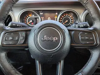 Jeep Wrangler 2023 4x4 Sport 4p SUV