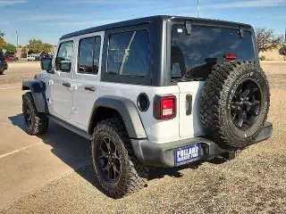 Jeep Wrangler 2023 4x4 Sport 4p SUV