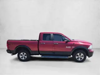 Ram 1500 2014 4x4 SLT 4p Cubica Quad Cab 6.3 ft. CB Camioneta