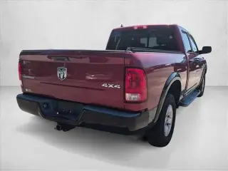 Ram 1500 2014 4x4 SLT 4p Cubica Quad Cab 6.3 ft. CB Camioneta