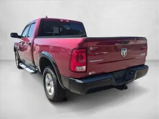 Ram 1500 2014 4x4 SLT 4p Cubica Quad Cab 6.3 ft. CB Camioneta