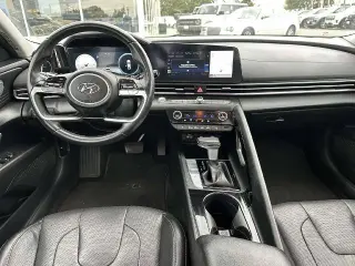 Hyundai ELANTRA 2023 Limited 4dr Sedán SULEV