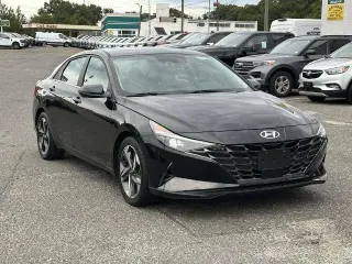 Hyundai ELANTRA 2023 Limited 4dr Sedán SULEV
