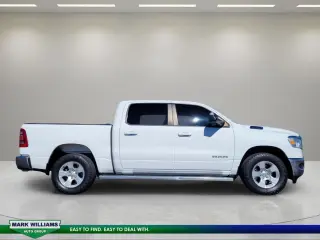 Ram 1500 2021 4x4 Big Horn 4dr Crew Cab 5.6 ft. SB Pickup