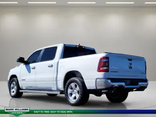 Ram 1500 2021 4x4 Big Horn 4dr Crew Cab 5.6 ft. SB Pickup