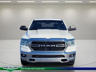 Ram 1500 2021 4x4 Big Horn 4dr Crew Cab 5.6 ft. SB Pickup