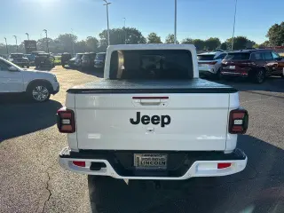 Jeep Gladiator 2022 4x4 Overland 4p Cabaaña Crew 5.0 ft. CB